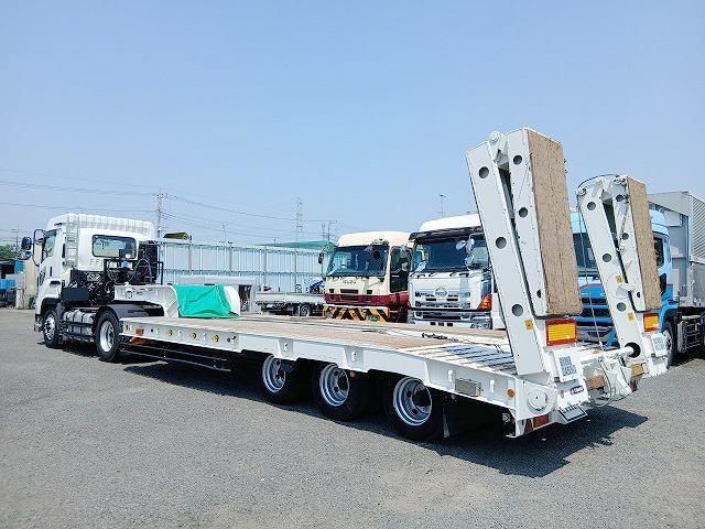 Isuzu GIGA 2018-03 8186395-5