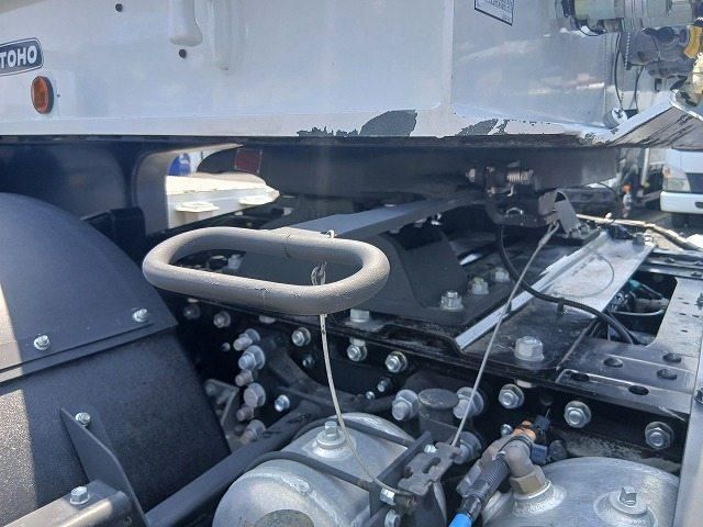 Isuzu GIGA 2018-03 8186395-8