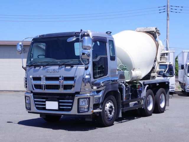 Isuzu GIGA 2017-02 8186405-0