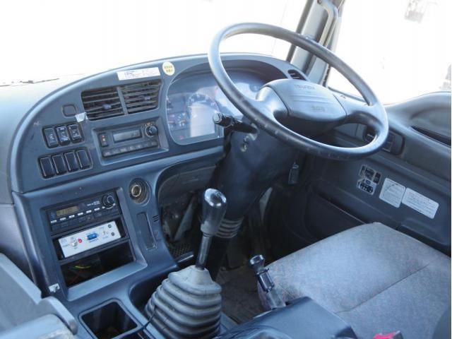 Isuzu GIGA 2017-02 8186405-23