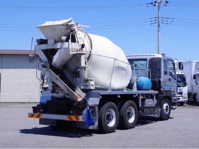 Isuzu GIGA 2017-02 8186405-3