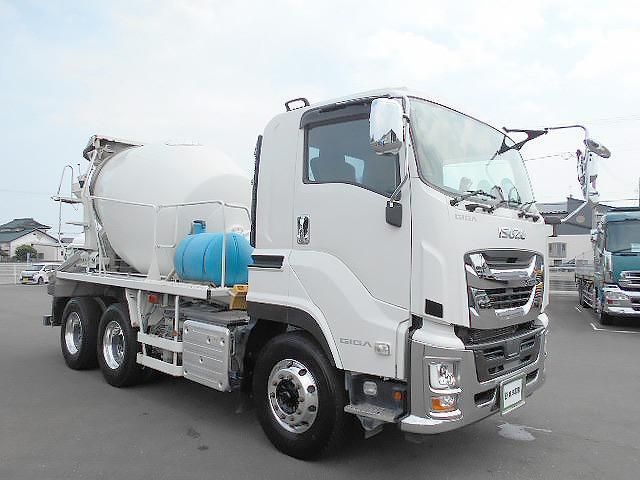Isuzu GIGA 2022-06 8186397-1