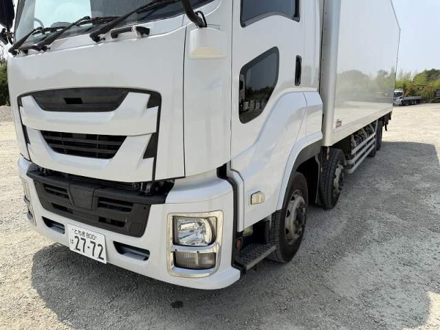 Isuzu GIGA 2017-03 8186406-10