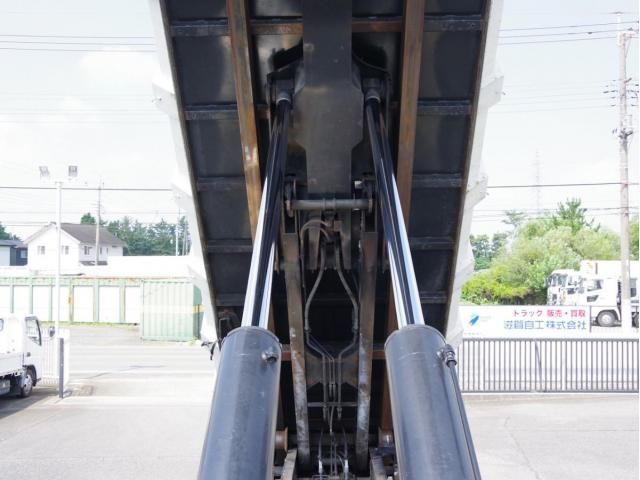 Isuzu GIGA 2018-06 8186396-12