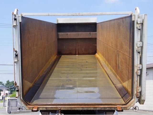 Isuzu GIGA 2018-06 8186396-4