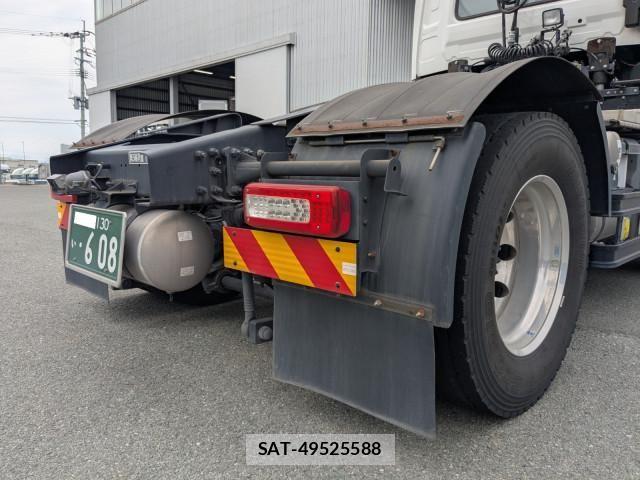 Isuzu GIGA 2024-07 8230174-5