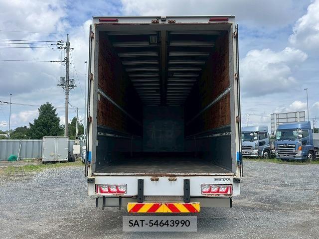 Isuzu GIGA 2017-12 8230178-9