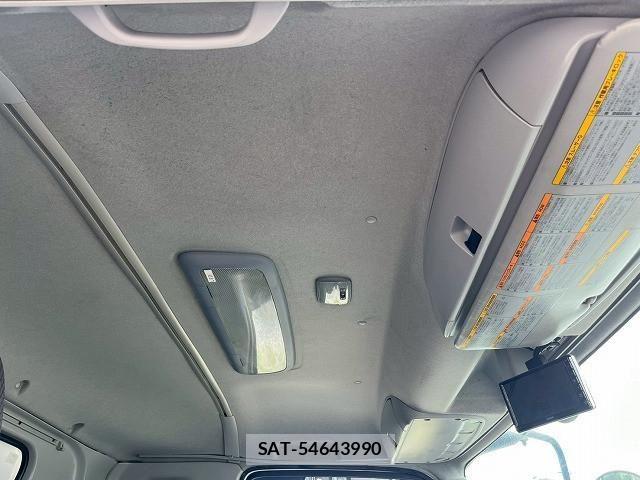 Isuzu GIGA 2017-12 8230178-17