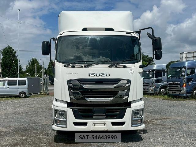 Isuzu GIGA 2017-12 8230178-1