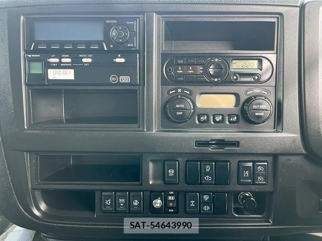 Isuzu GIGA 2017-12 8230178-24
