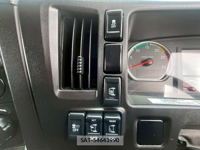 Isuzu GIGA 2017-12 8230178-26