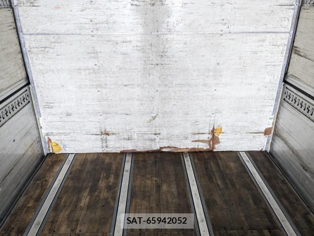 Isuzu GIGA 2014-05 8230179-11