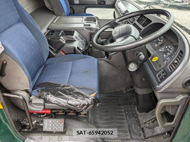 Isuzu GIGA 2014-05 8230179-26