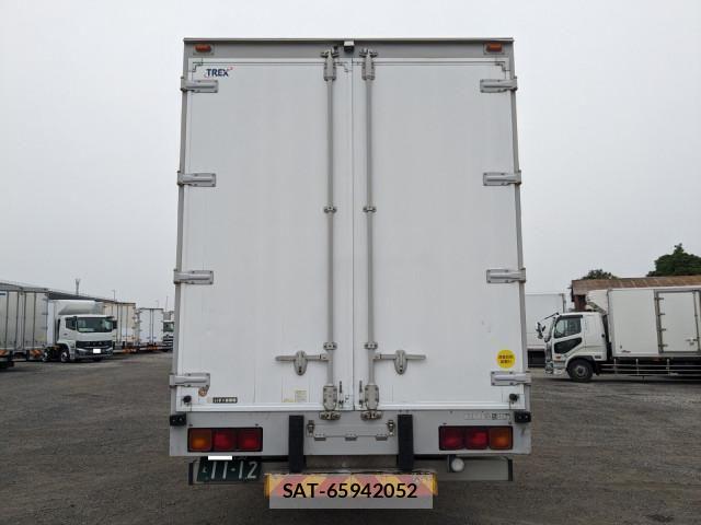 Isuzu GIGA 2014-05 8230179-4