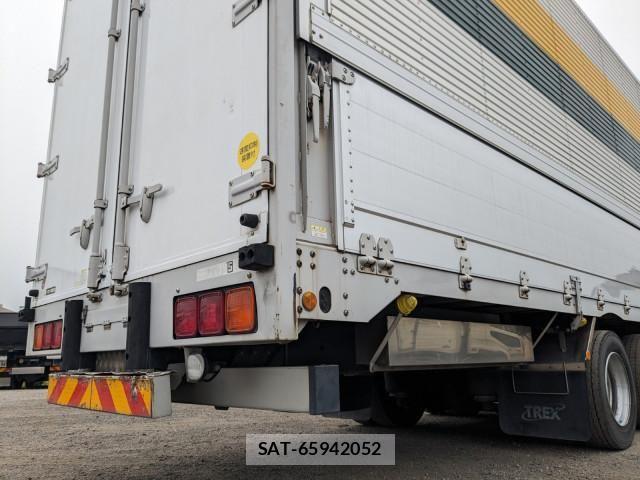 Isuzu GIGA 2014-05 8230179-5