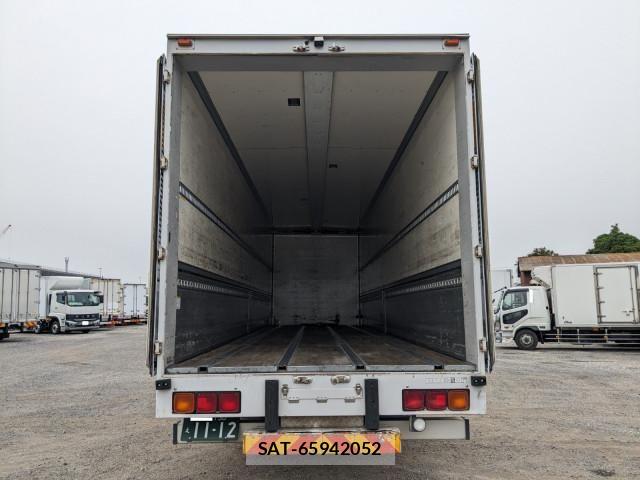 Isuzu GIGA 2014-05 8230179-7