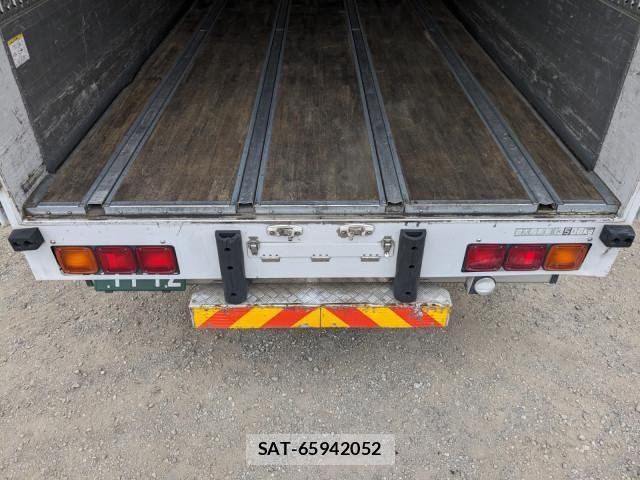 Isuzu GIGA 2014-05 8230179-8