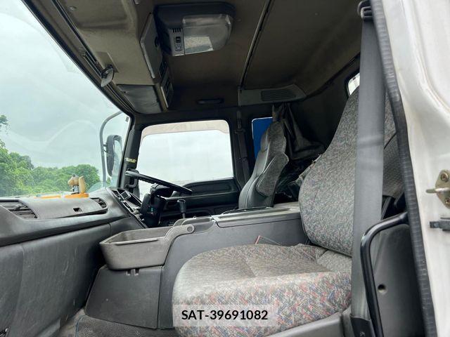 Isuzu GIGA 2003-02 8245278-10