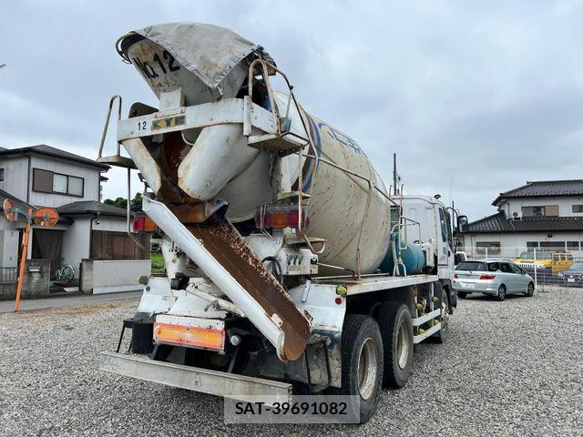 Isuzu GIGA 2003-02 8245278-2