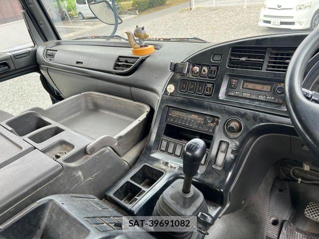 Isuzu GIGA 2003-02 8245278-6