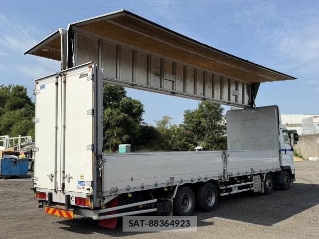 Isuzu GIGA 2016-02 8245276-18
