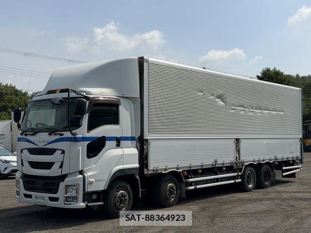 Isuzu GIGA 2016-02 8245276-1