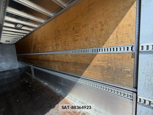 Isuzu GIGA 2016-02 8245276-27