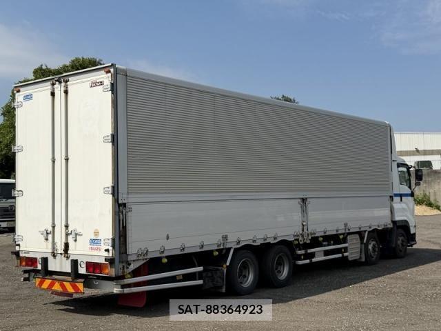Isuzu GIGA 2016-02 8245276-5
