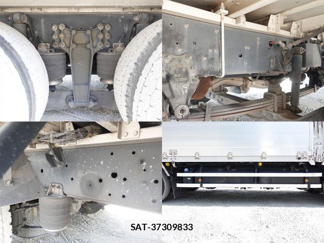 Isuzu GIGA 2016-07 8245274-17