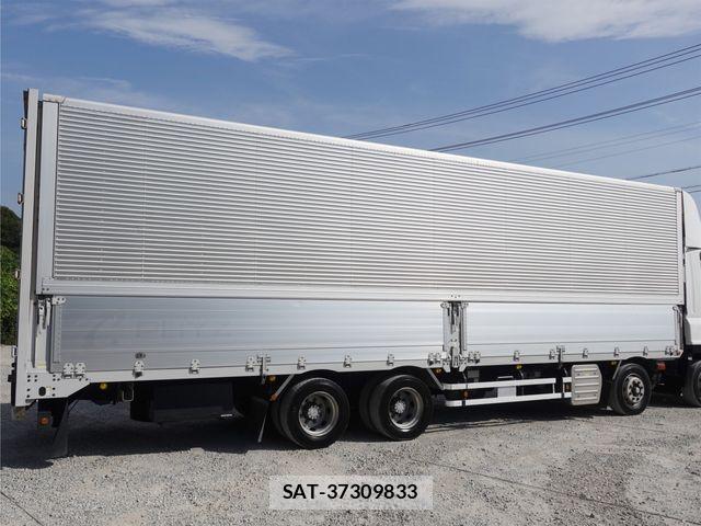 Isuzu GIGA 2016-07 8245274-4