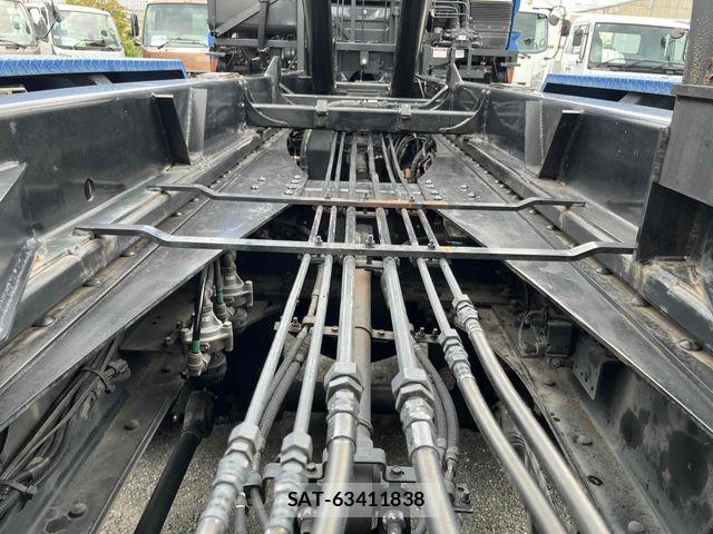 Isuzu GIGA 2016-03 8245275-14