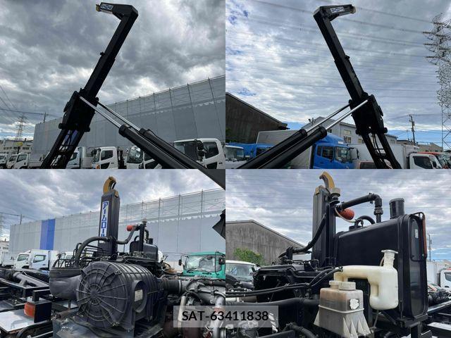 Isuzu GIGA 2016-03 8245275-15