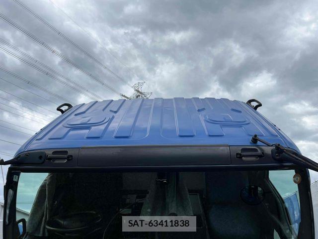 Isuzu GIGA 2016-03 8245275-16