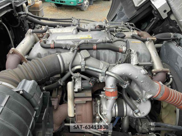 Isuzu GIGA 2016-03 8245275-25