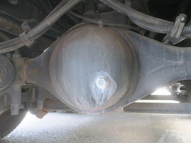 Isuzu GIGA 2018-12 8311128-12