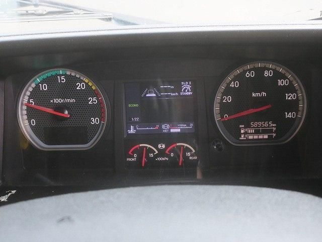 Isuzu GIGA 2018-12 8311128-17