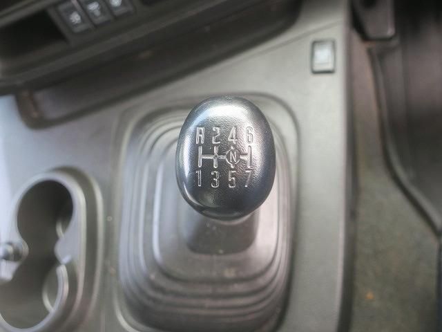 Isuzu GIGA 2018-12 8311128-18