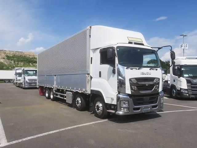 Isuzu GIGA 2018-12 8311128-1