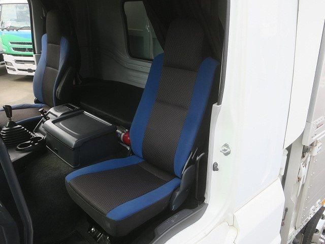 Isuzu GIGA 2018-12 8311128-19