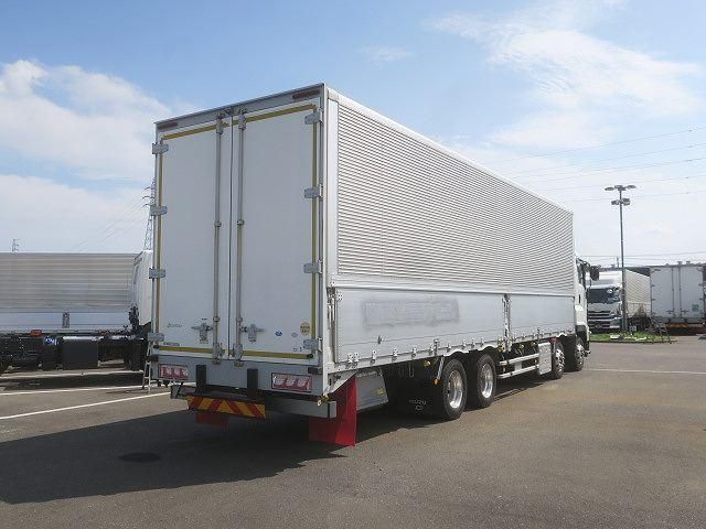 Isuzu GIGA 2018-12 8311128-2