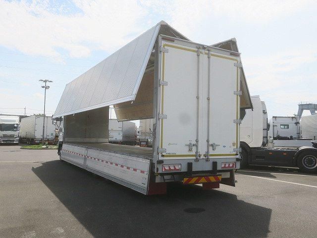 Isuzu GIGA 2018-12 8311128-8