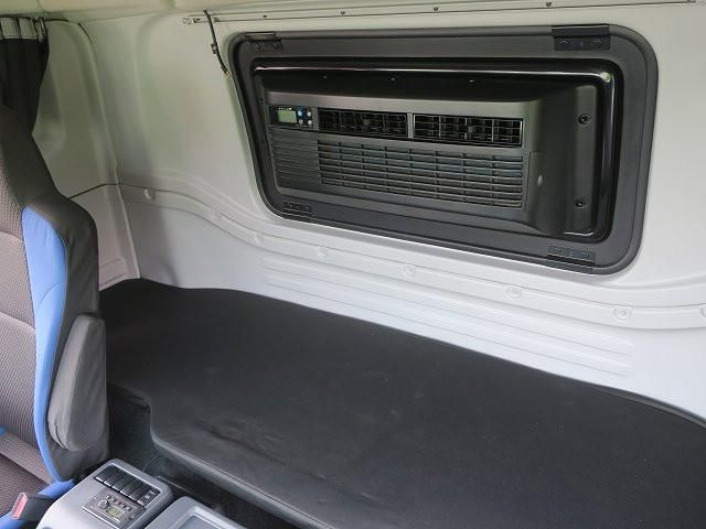 Isuzu GIGA 2018-07 8311126-22