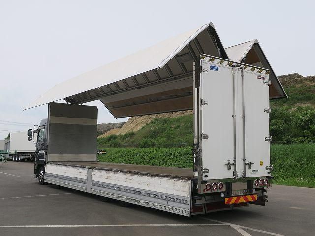 Isuzu GIGA 2018-07 8311126-7