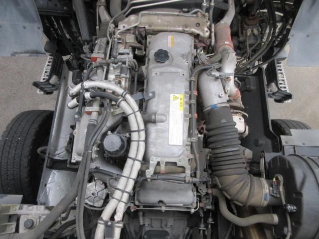 Isuzu GIGA 2018-03 8331937-16