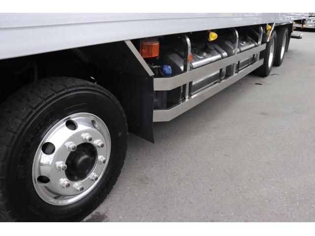 Isuzu GIGA 2016-05 8331936-13