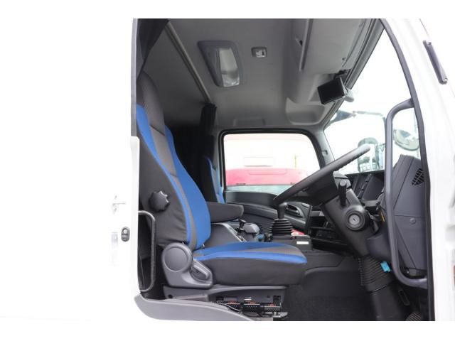 Isuzu GIGA 2016-05 8331936-23