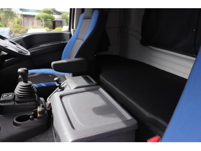 Isuzu GIGA 2016-05 8331936-26