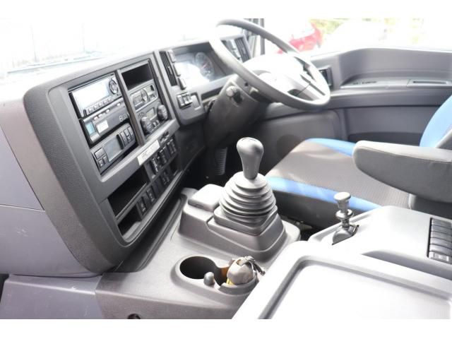 Isuzu GIGA 2016-05 8331936-29