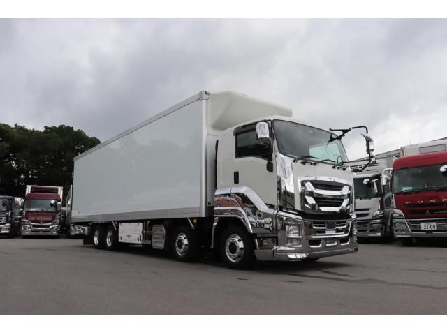 Isuzu GIGA 2016-05 8331936-4