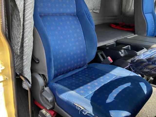 Isuzu GIGA 2012-05 8331940-20